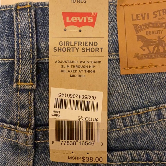 2 Levi’s Shorts - Picture 3 of 6